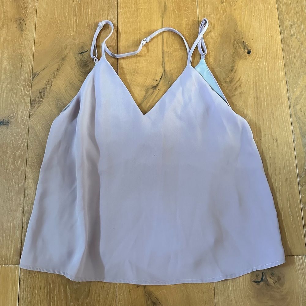 Tobi Leona flowy v neck tank top in lavender